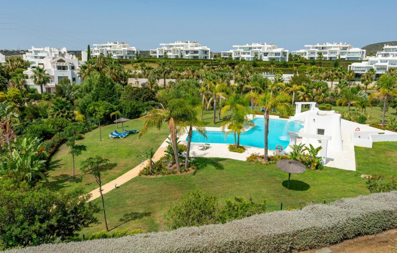 Alcazaba Lagoon 2425 Luxury Private Beach Estepona Exterior foto